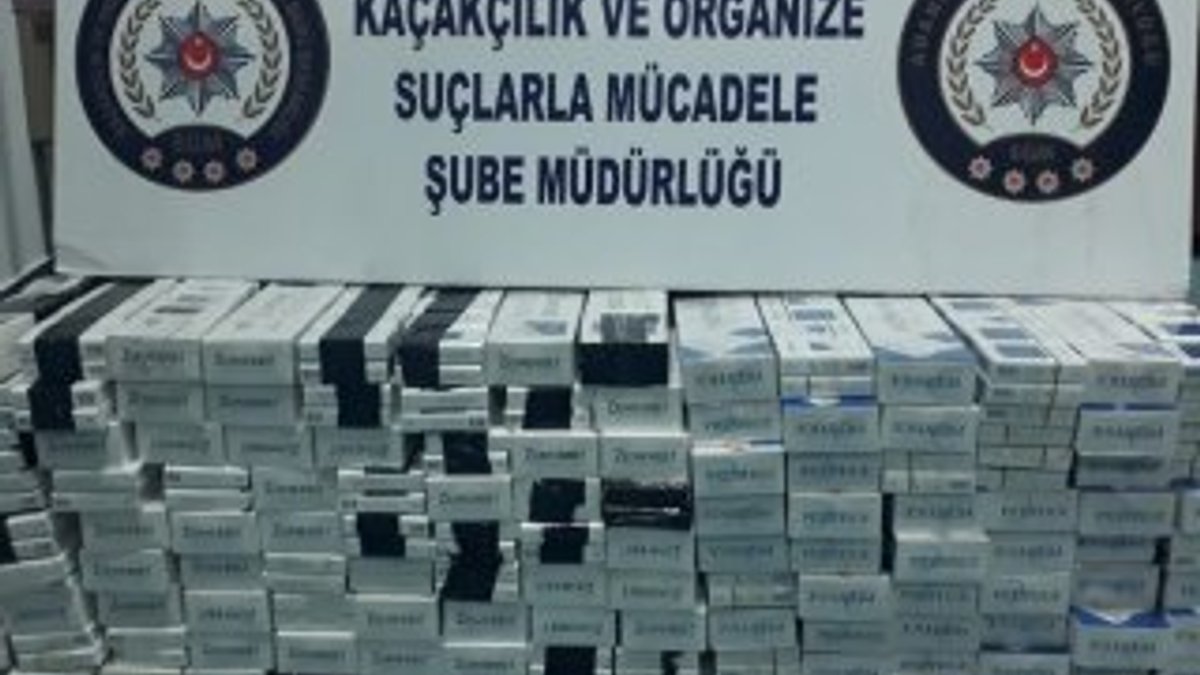Adana'da otomobilden bin 490 paket kaçak sigara çıktı