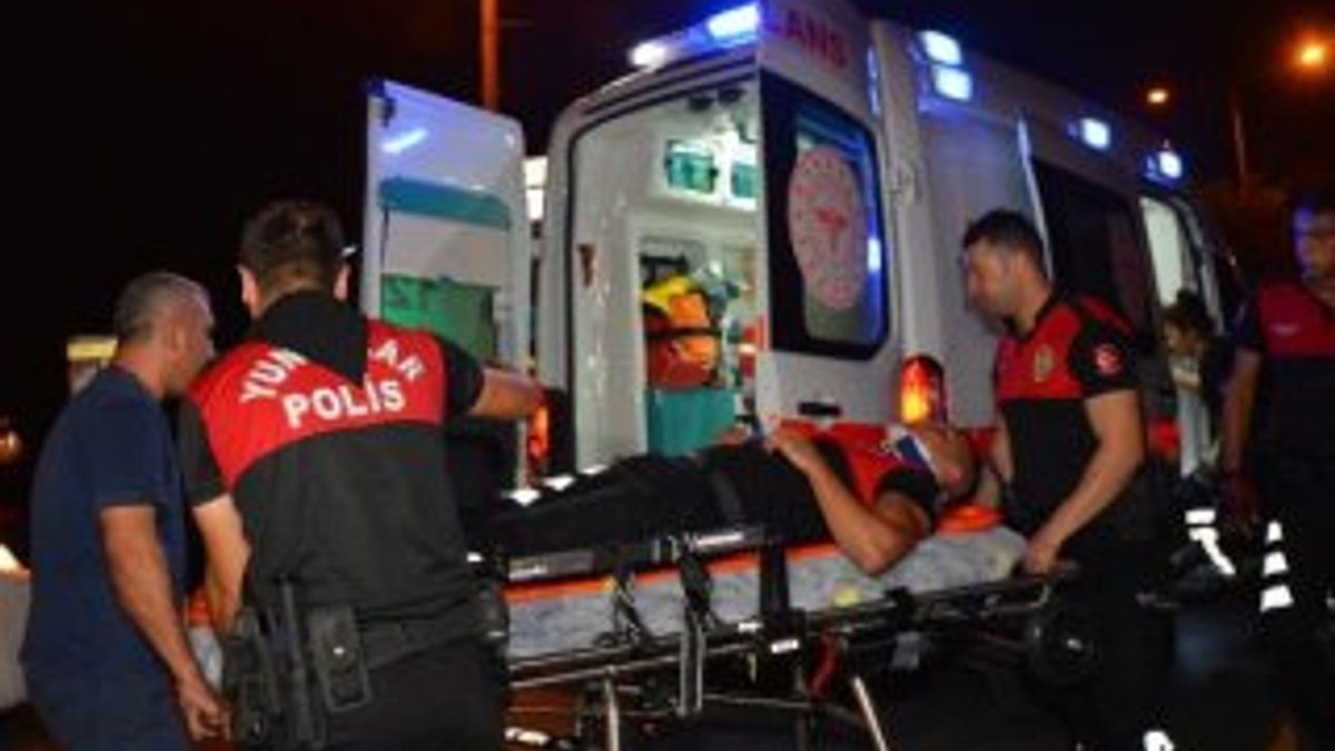 Adana'da yunus polisi kaza yaptı