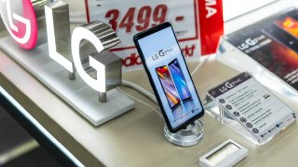 LG'den farklı tasarımlara sahip iki yeni telefon patenti
