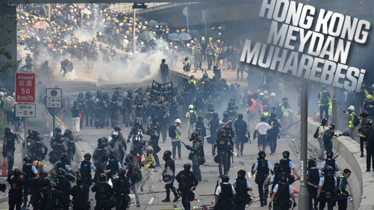 Hong Kong'da sokaklar savaş alanı