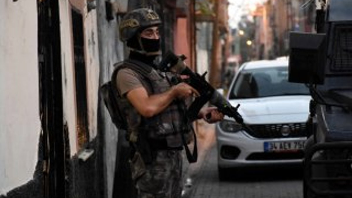 Adana'da DEAŞ operasyonu: 9 gözaltı