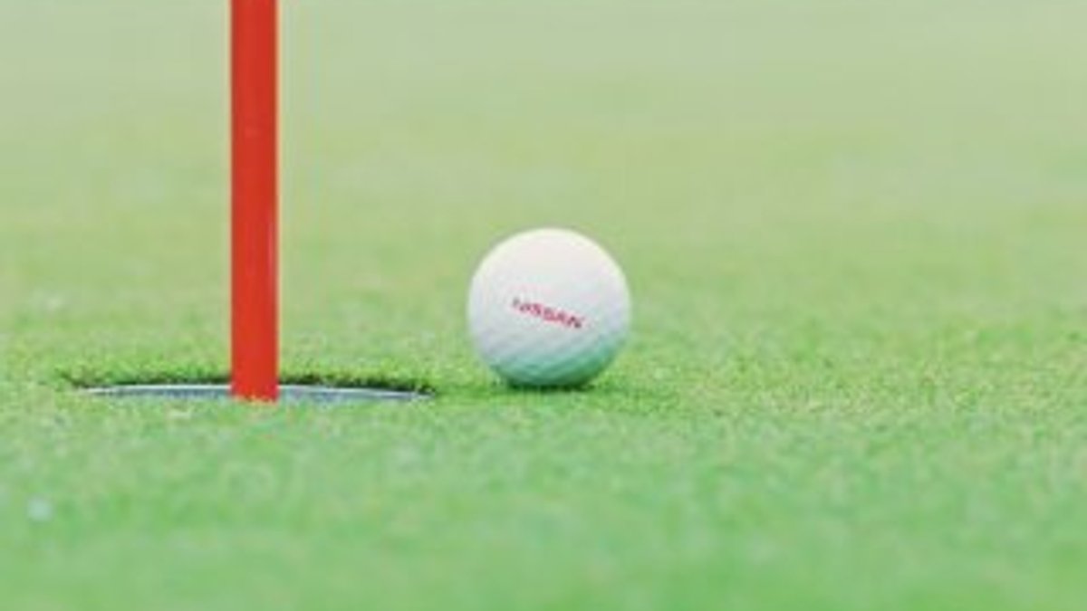 Nissan, otomatik olarak deliğe giden golf topu geliştirdi