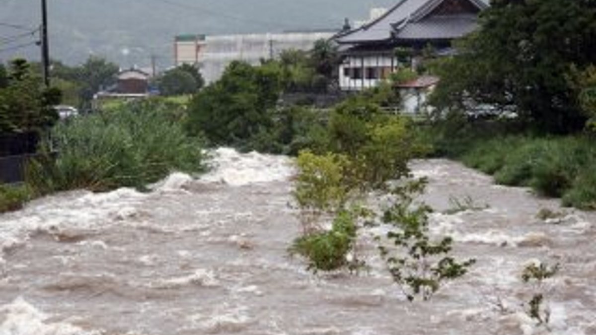 Japonya’da sel felaketi: 1 ölü, 2 yaralı