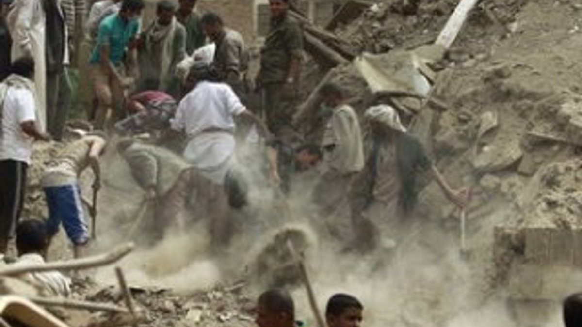 Yemen'de hapishaneye saldırı: 100 ölü