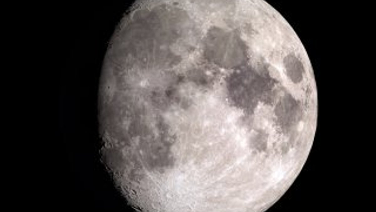 Çin uzay aracı, Ay'ın diğer yüzünde jel benzeri bir madde buldu