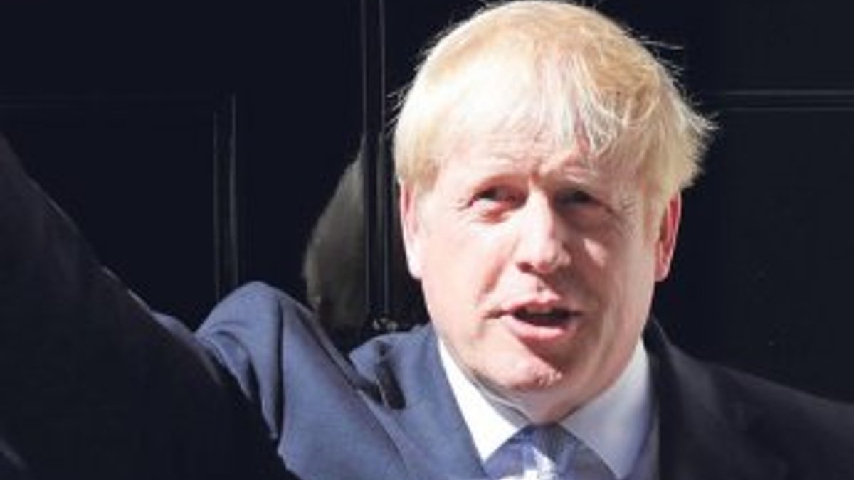 İngiltere Başbakanı Johnson’dan halka çağrı yaptı