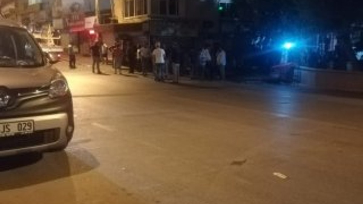 İzmir’de seyir halindeki otomobile ateş açıldı: 1 ölü