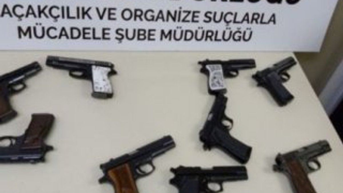 Rize'de 9 adet tabancayla polis kontrolüne takıldı