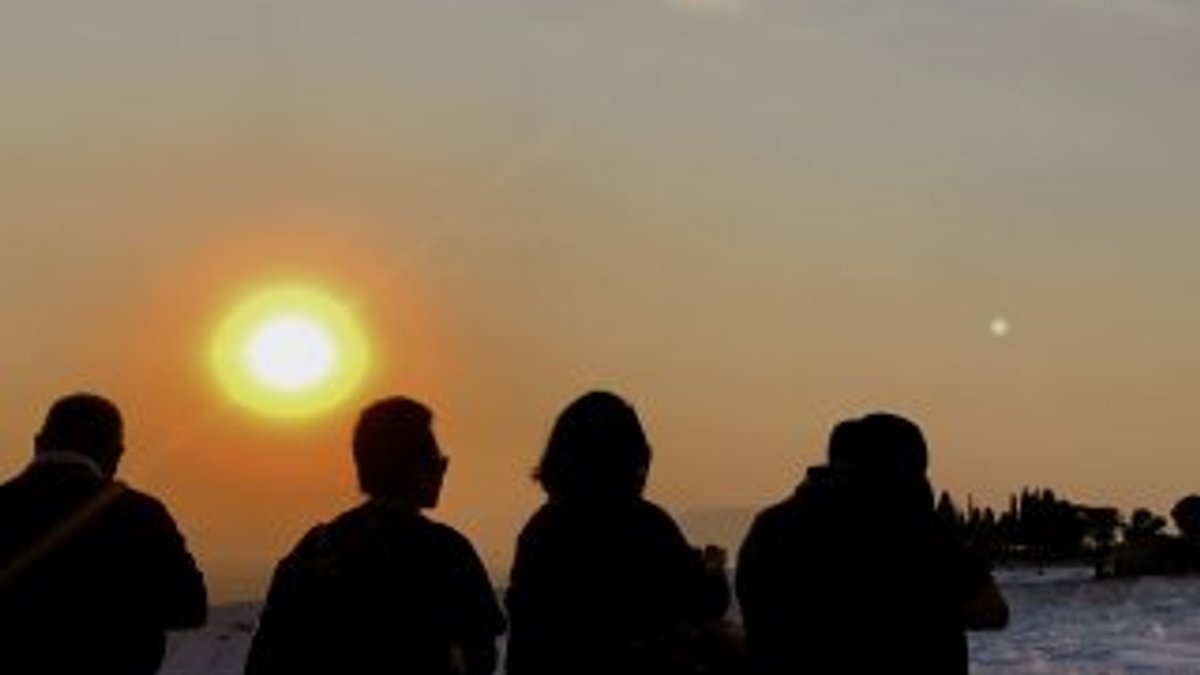 Pamukkale, turistleri gün batımıyla mest ediyor