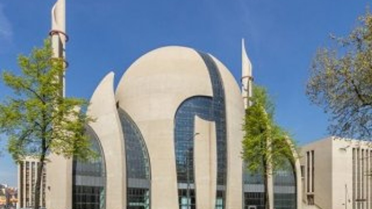 Almanya'da camilere bomba ihbarı yapıldı