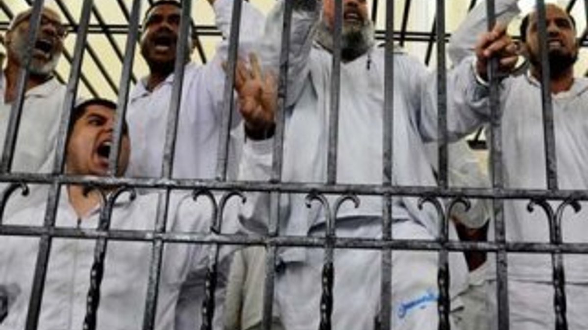 Mısır'da 6 sanık idam cezasına çarptırıldı