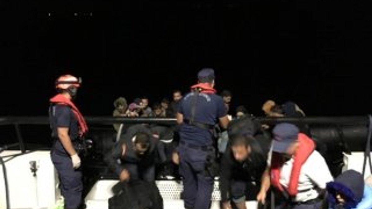 İzmir’de 252 kaçak göçmen yakayı ele verdi