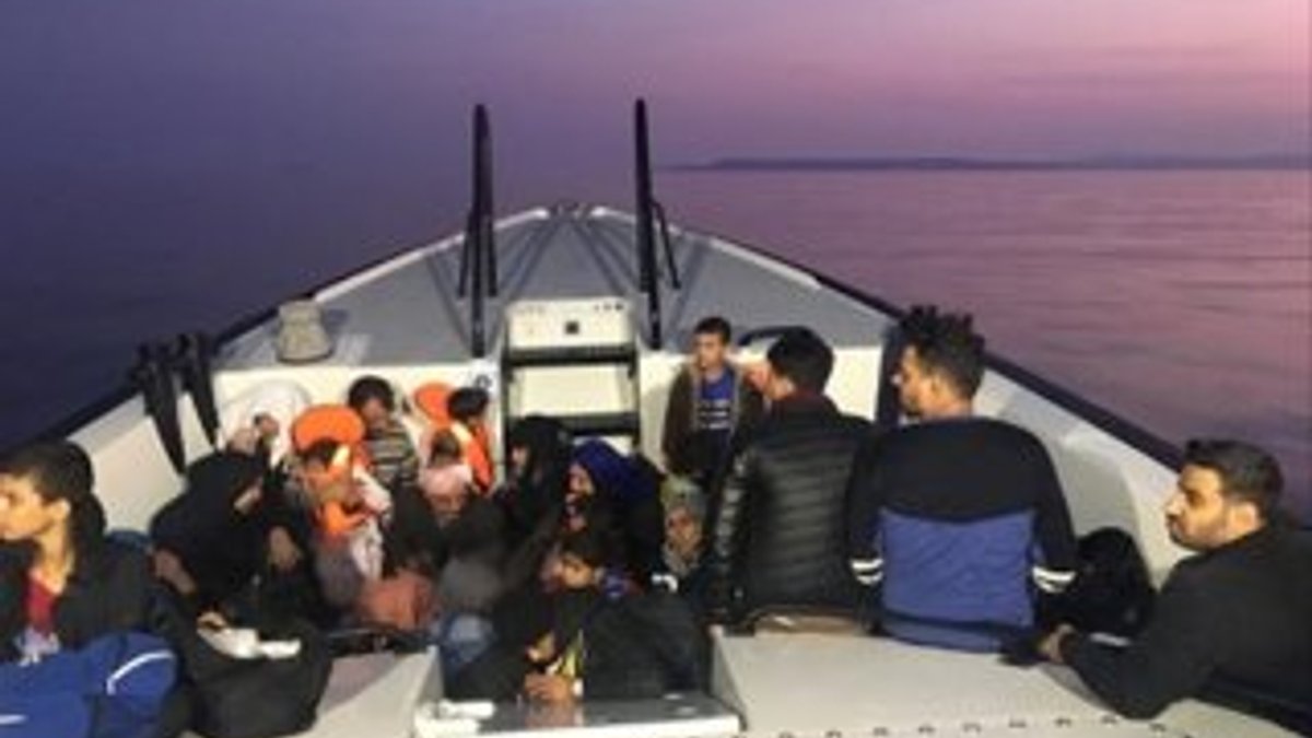 İzmir'de 324 göçmen yakalandı