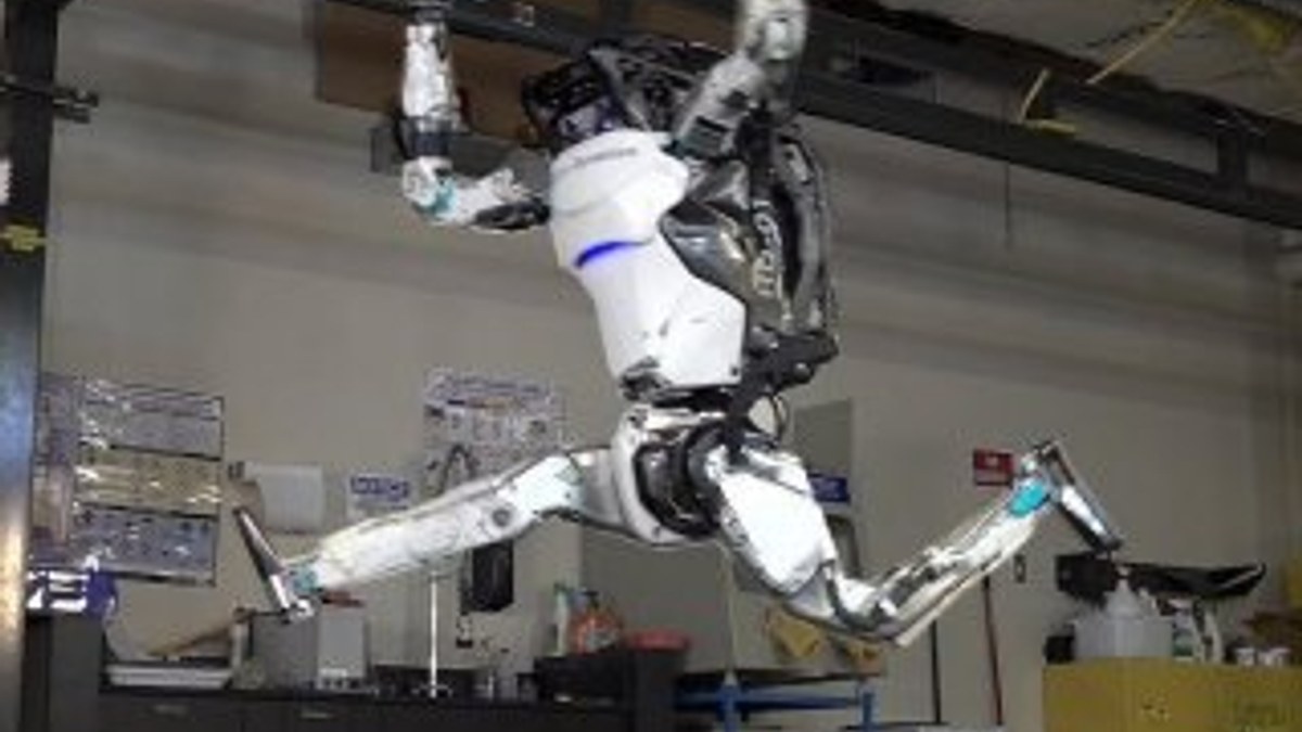 Boston Dynamics'in takla atan robotu: Atlas