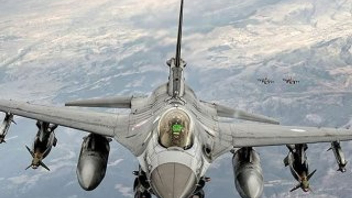 Türk jetleri Suriye hava sahasında uçuş yaptı