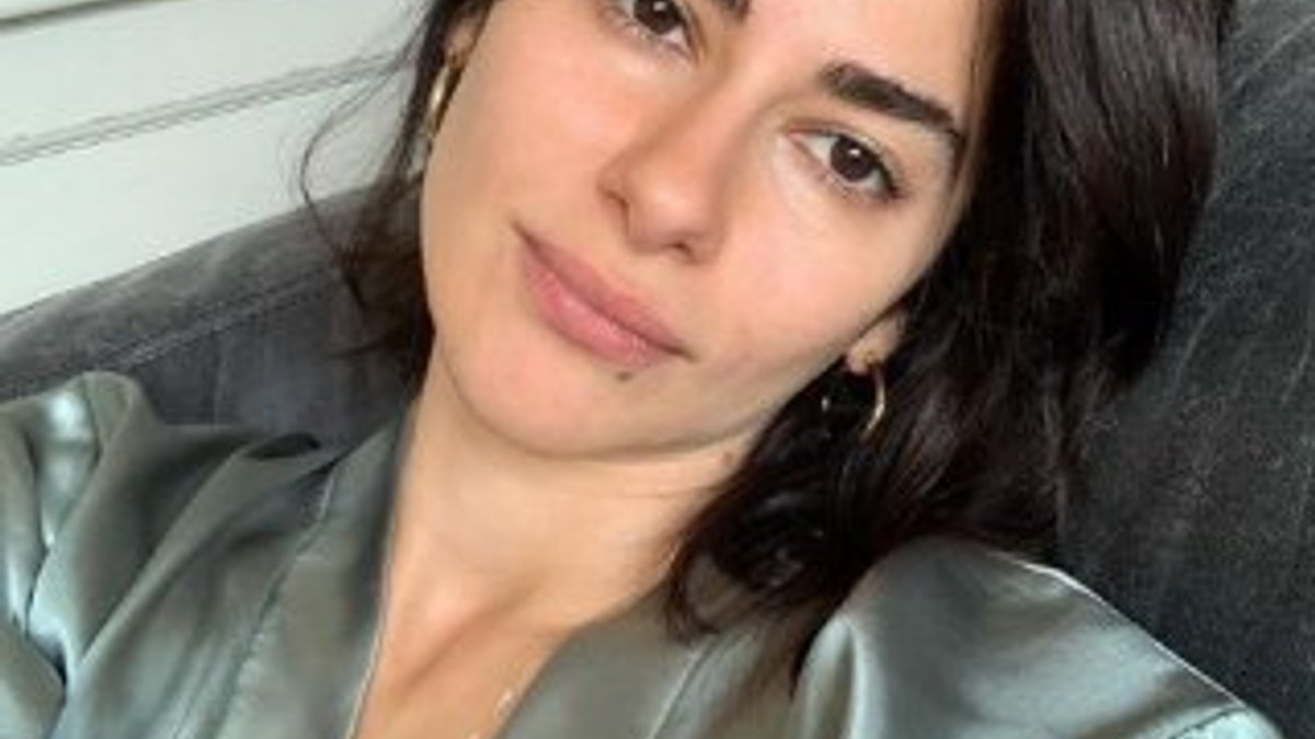 Nesrin Cavadzade: Kaşlarımı aldırmayacağım