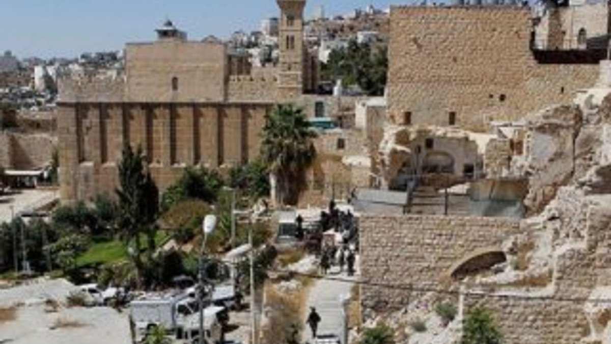 İsrail El-Halil'de 1500 dönüm araziye el koydu