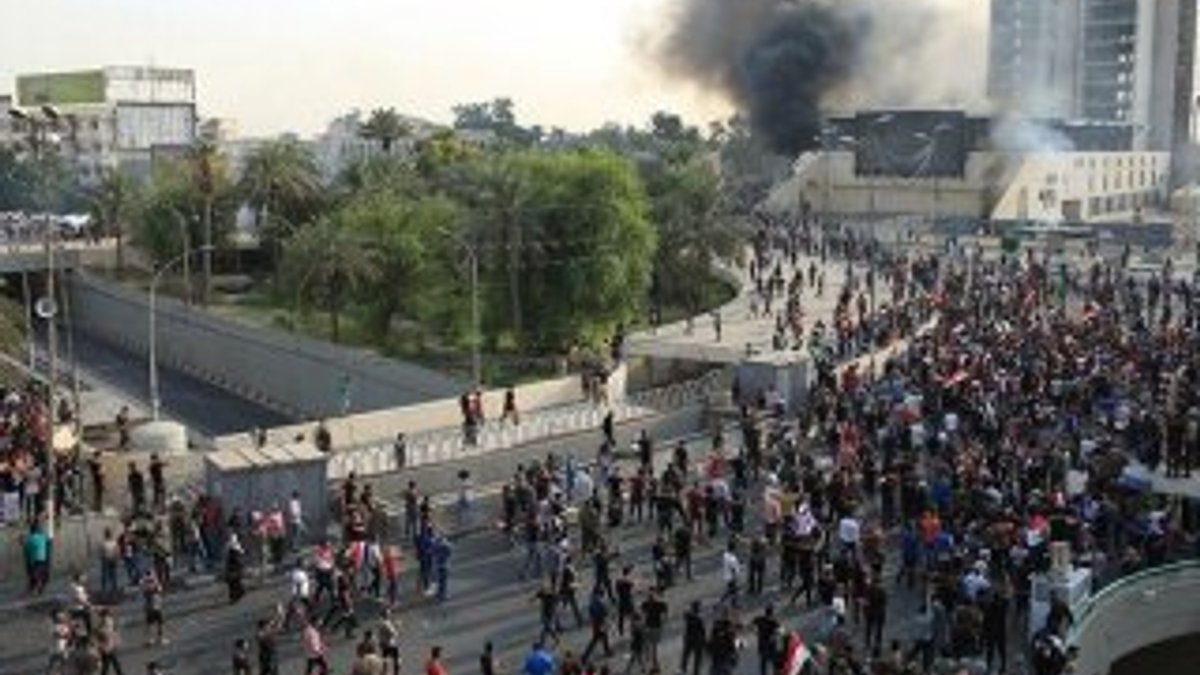 Bağdat'taki gösterilerde ölü ve yaralılar var