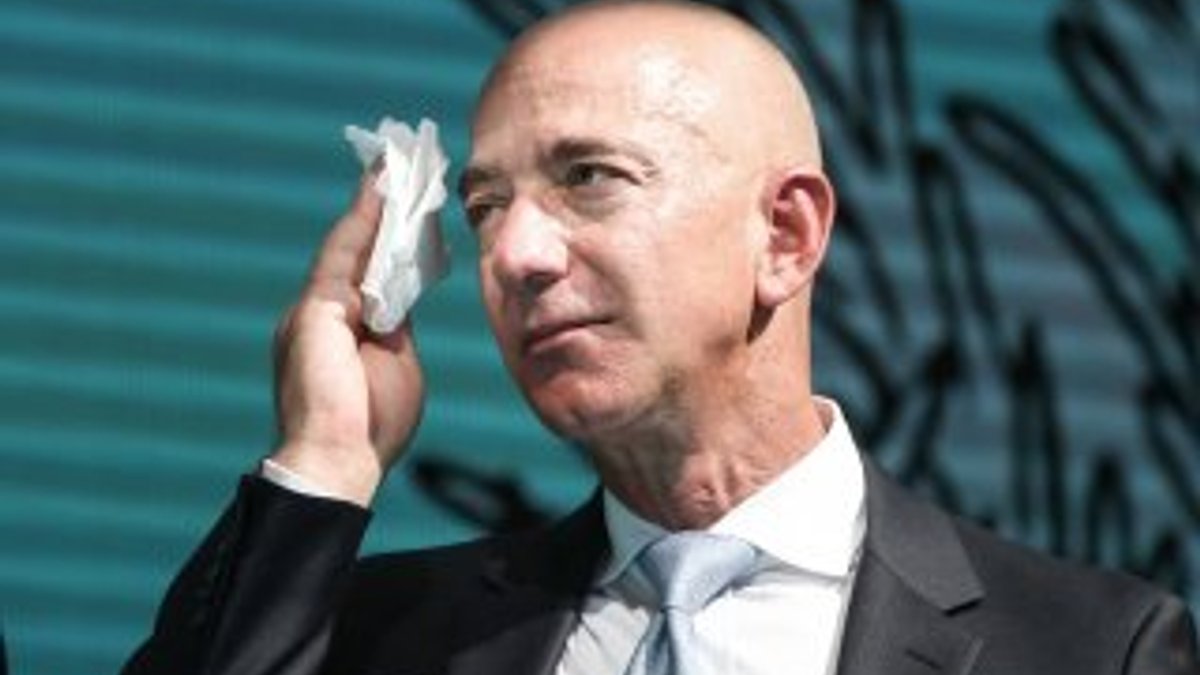 Jeff Bezos, Kaşıkçı anmasına katıldı