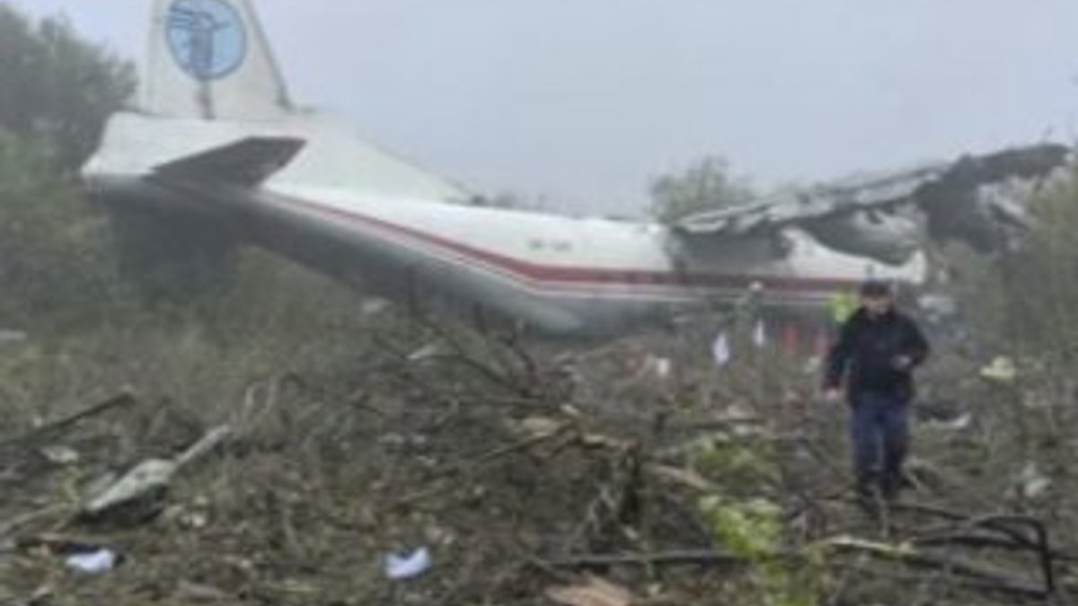İstanbul'a gelen kargo uçağı düştü