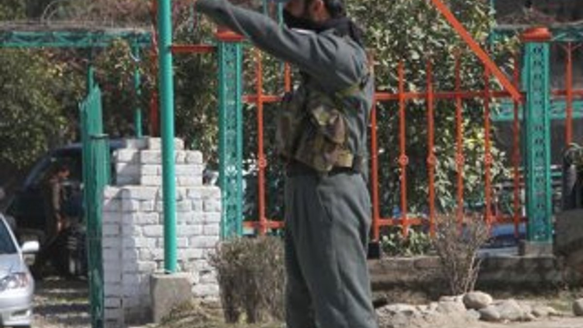 Afganistan'da asker adaylarına bombalı saldırı: 10 ölü