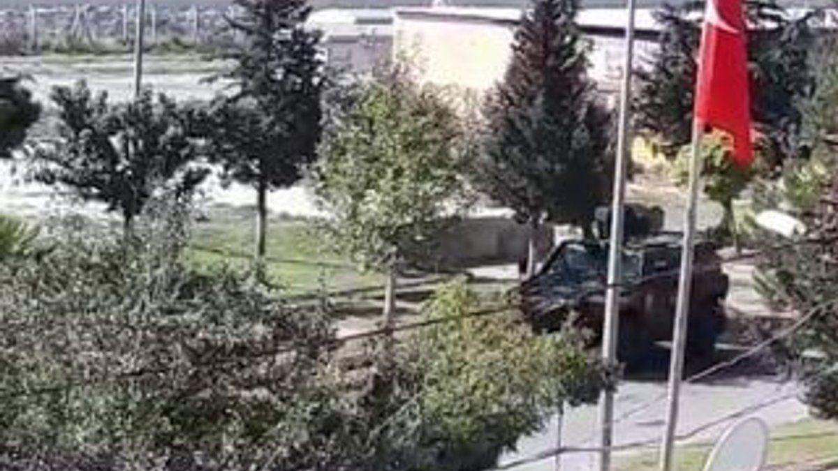 Zırhlı araçlar Mehter Marşı'yla devriyede