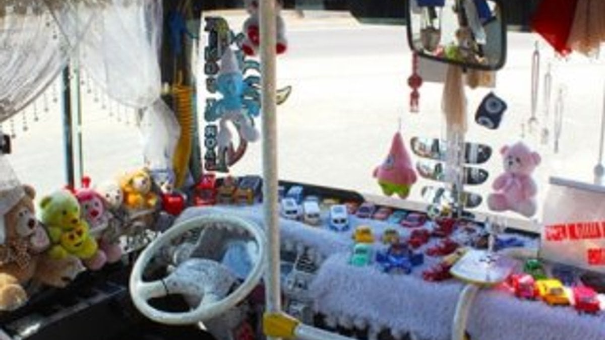 Osmaniye'de oyuncaklarla dolu olan otobüs