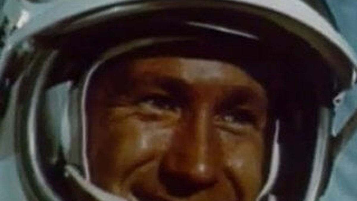 Uzayda yürüyen ilk insan Alexei Leonov, hayatını kaybetti