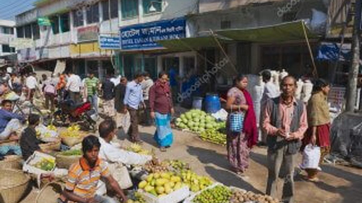 Bangladeş'te belediye başkanlığı yaptı, şimdi sebze satıyor