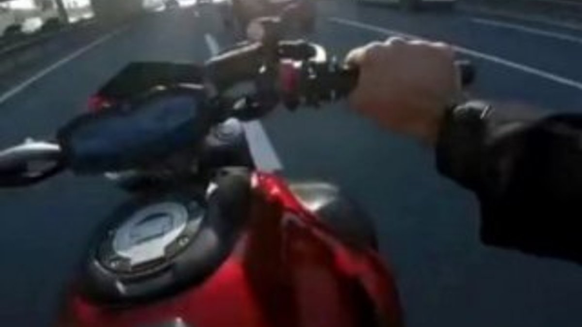 E-5’te motosikletli magandalardan makas gösterisi