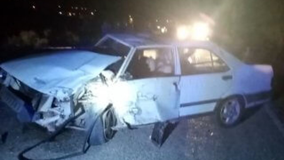 Adana'da trafik kazasında 2 kişi öldü 5 kişi yaralandı