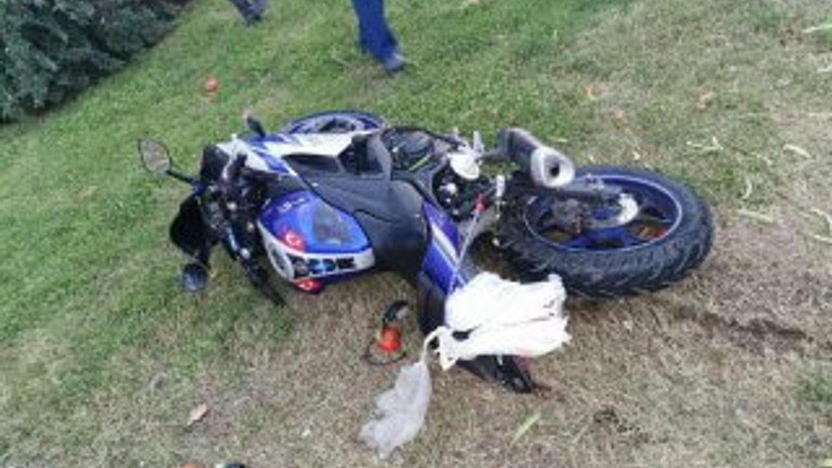 Karabük'te otomobil, motosiklete çarptı