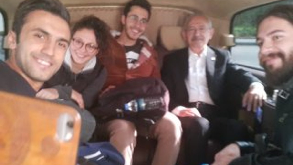 Kemal Kılıçdaroğlu otostop çeken gençleri kampüse bıraktı