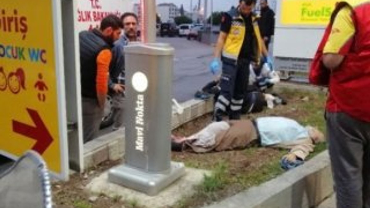 Kocaeli'de uyuyakalan sürücü 2 kişiye çarparak yaraladı