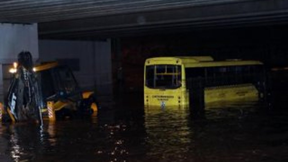 Gaziantep'te sağanak yağış su baskınlarına neden oldu