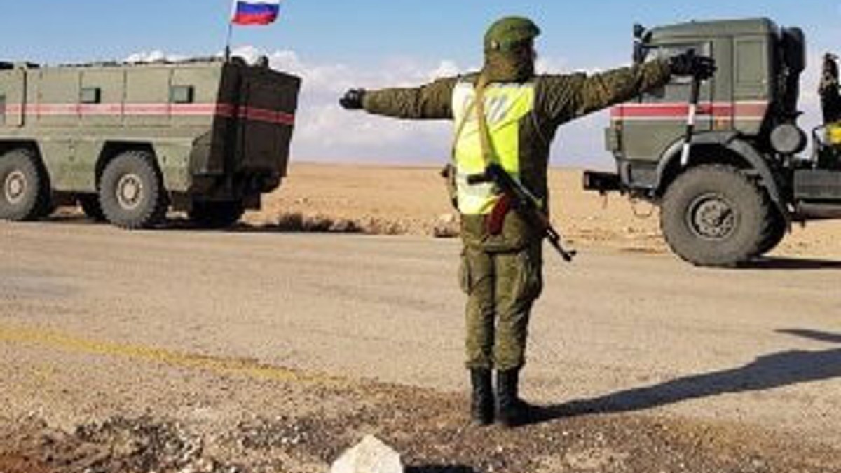 Rus askerleri Türkiye-Suriye sınırında