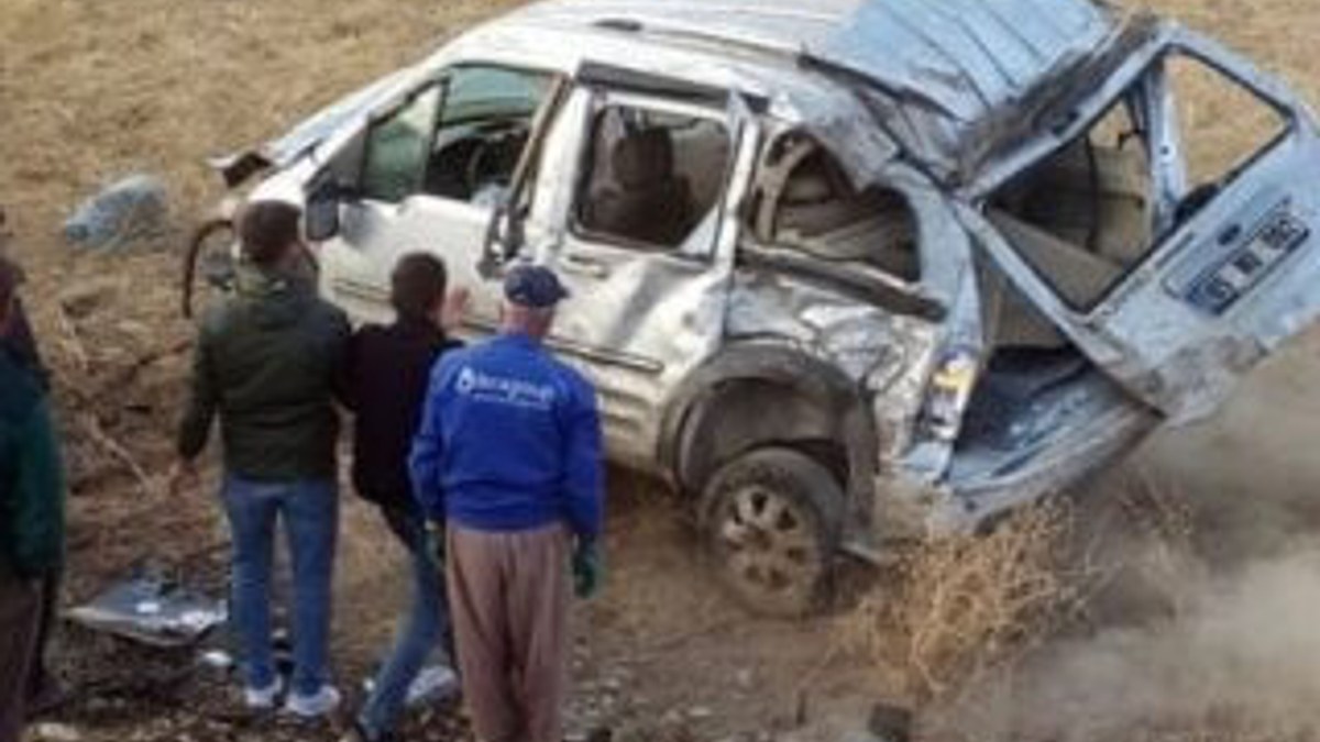 Hakkari'de trafik kazası: 2 yaralı