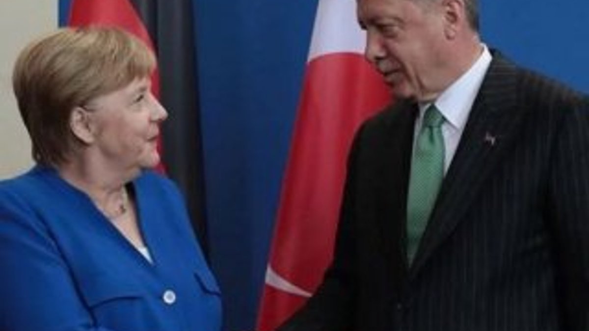 Erdoğan Merkel'le görüştü