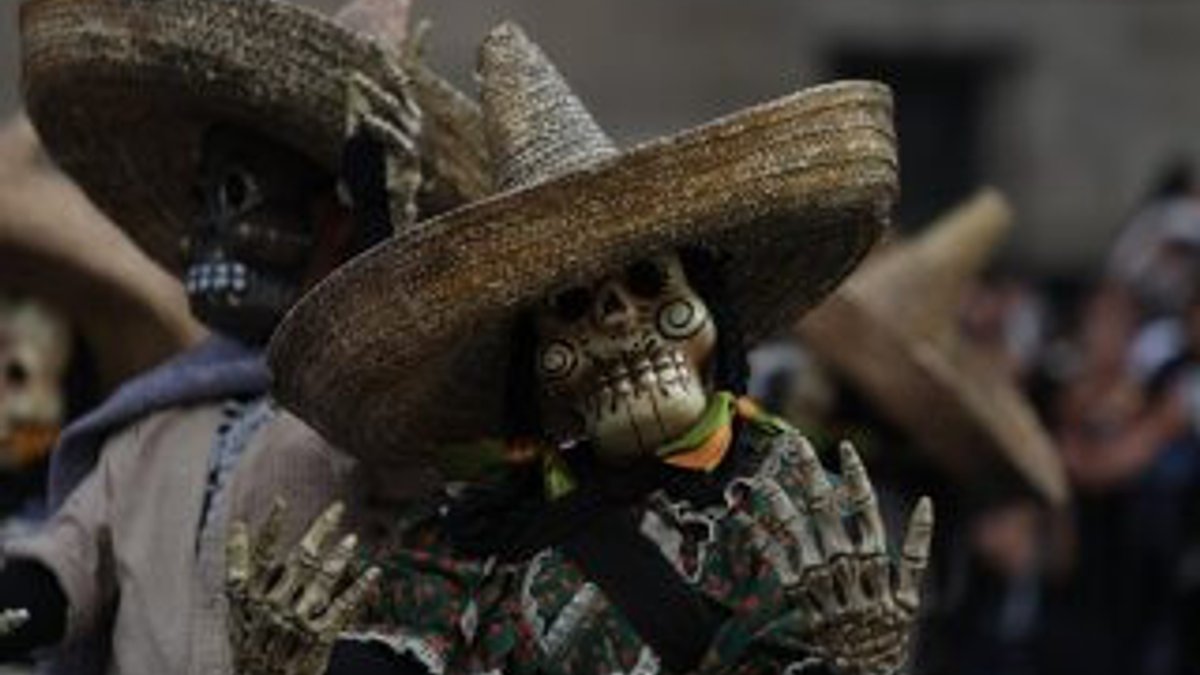 Meksika'da Ölüler Günü festivali düzenlendi