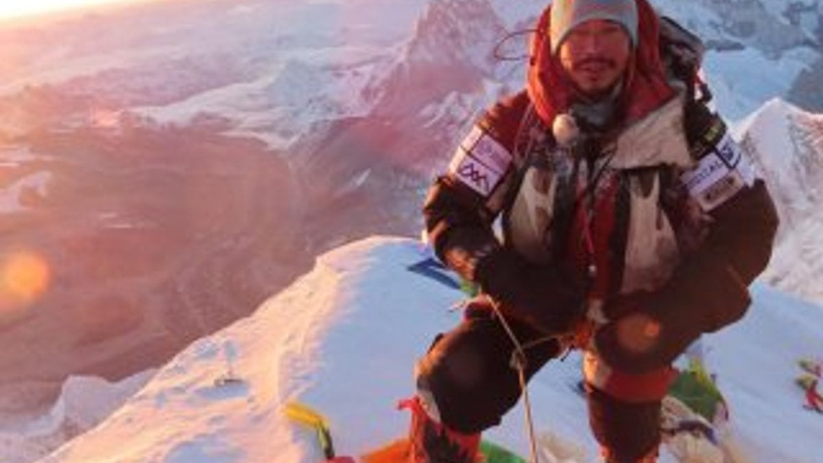 Nepalli dağcı rekor kırdı
