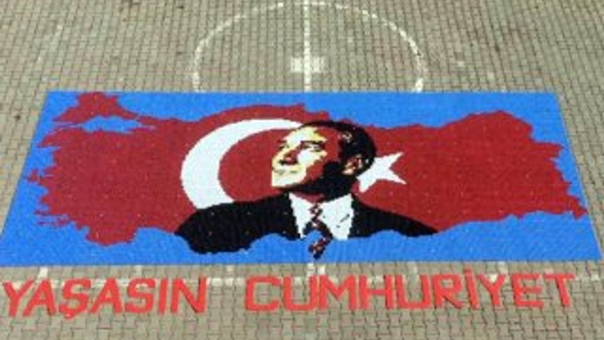 Muğlalı öğrencilerden cumhuriyet temalı mozaik