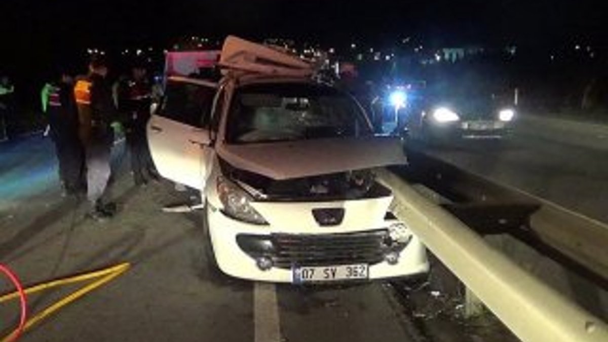 Silivri'de trafik kazası: 2 ölü, 3 yaralı