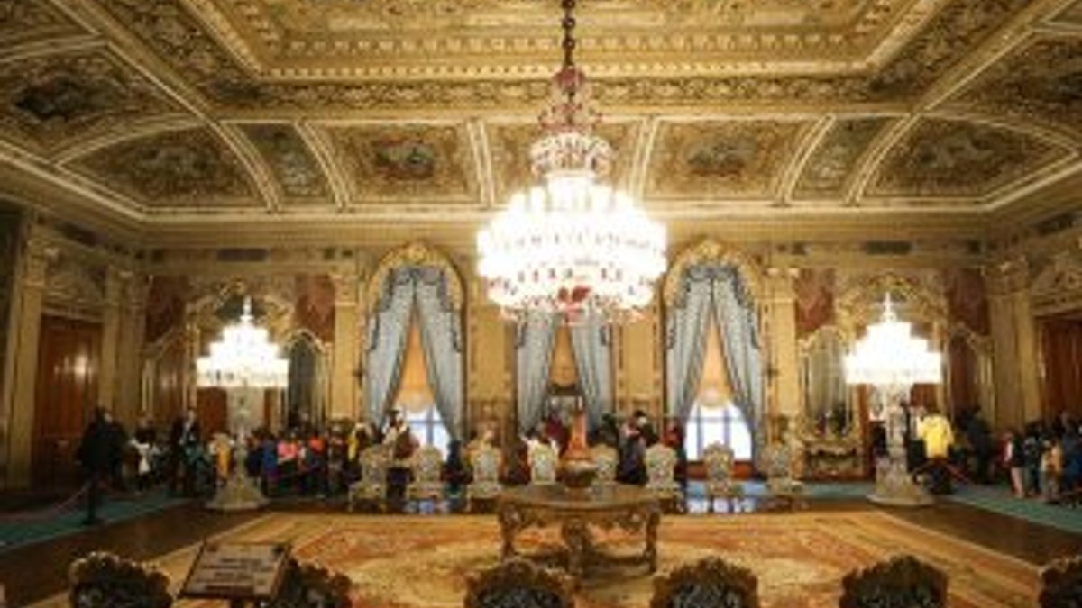 Dolmabahçe Sarayı on binlerin ziyaretine hazırlanıyor