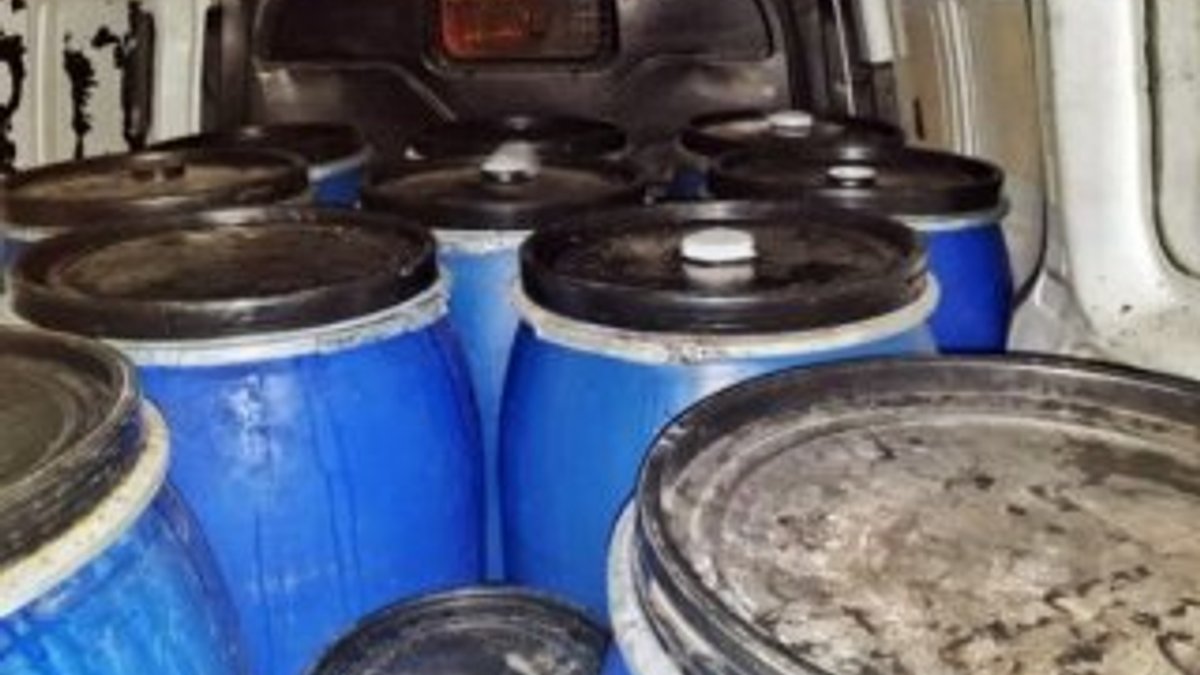 Edirne'de yılbaşı öncesi bin 620 litre kaçak içki bulundu