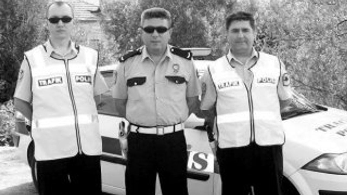 İzmir'de polisi öldüren sanığa ağır ceza