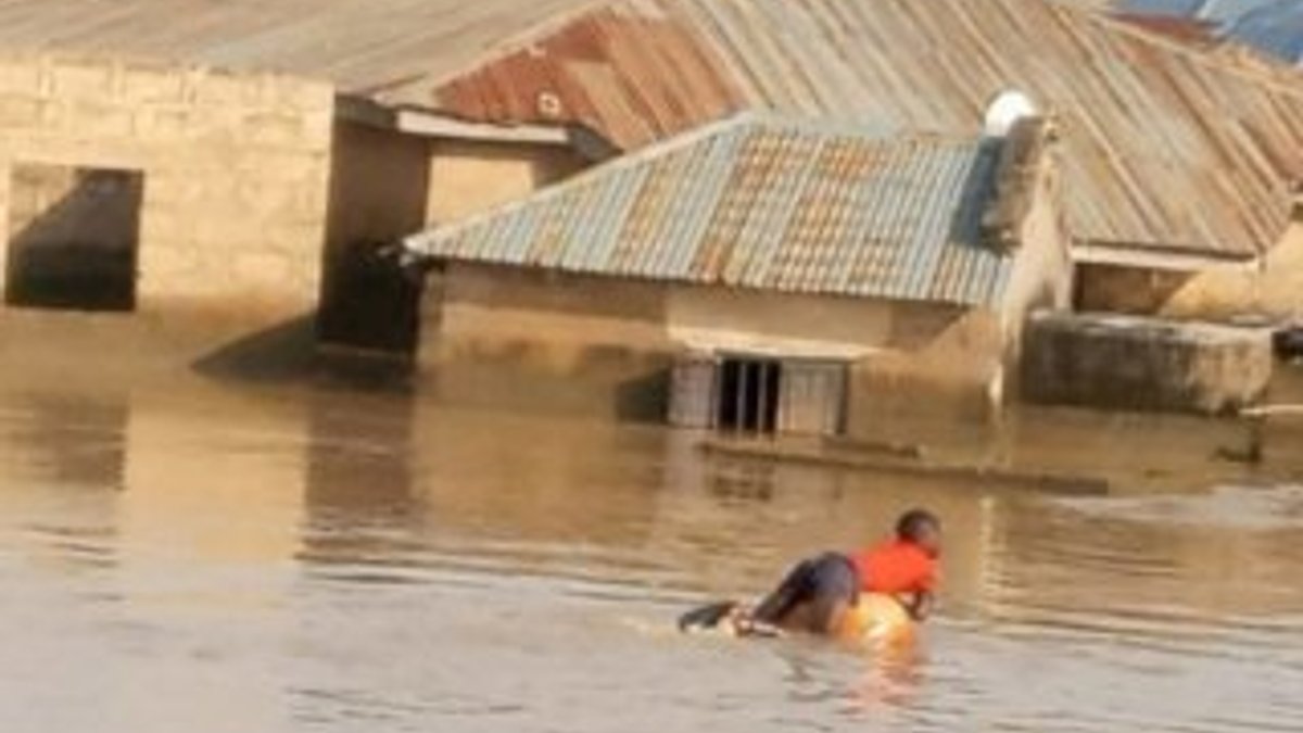 Nijerya'da sel nedeniyle binlerce insan evsiz kaldı