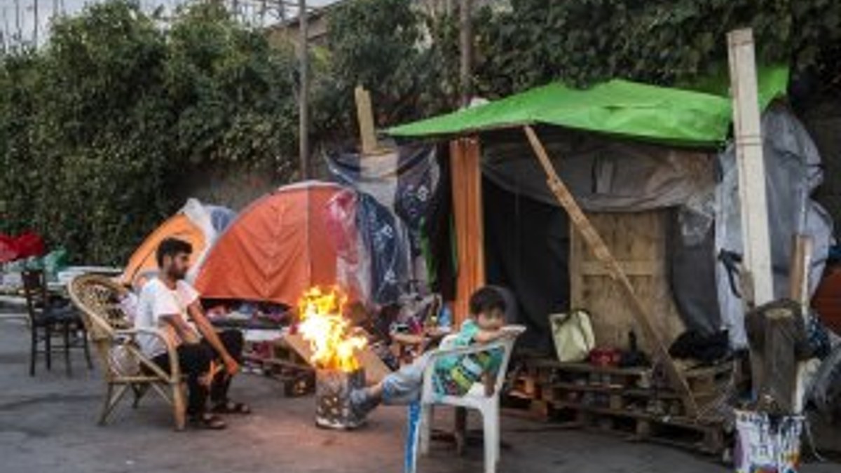 Kaçak göçmenler Yunanistan'dan şikayetçi