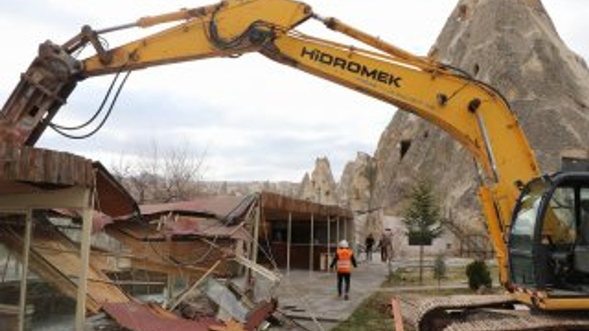 Kapadokya'daki kaçak yapılar yıkılıyor