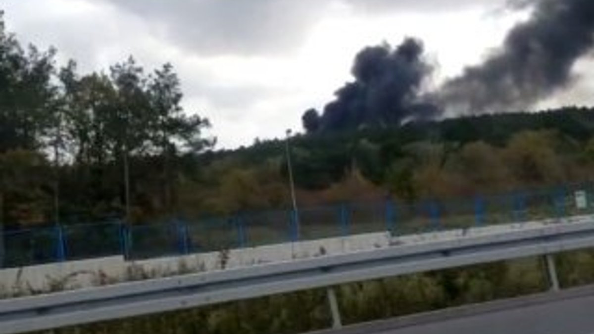 Çekmeköy’de askeri alanda çıkan yangın söndürüldü