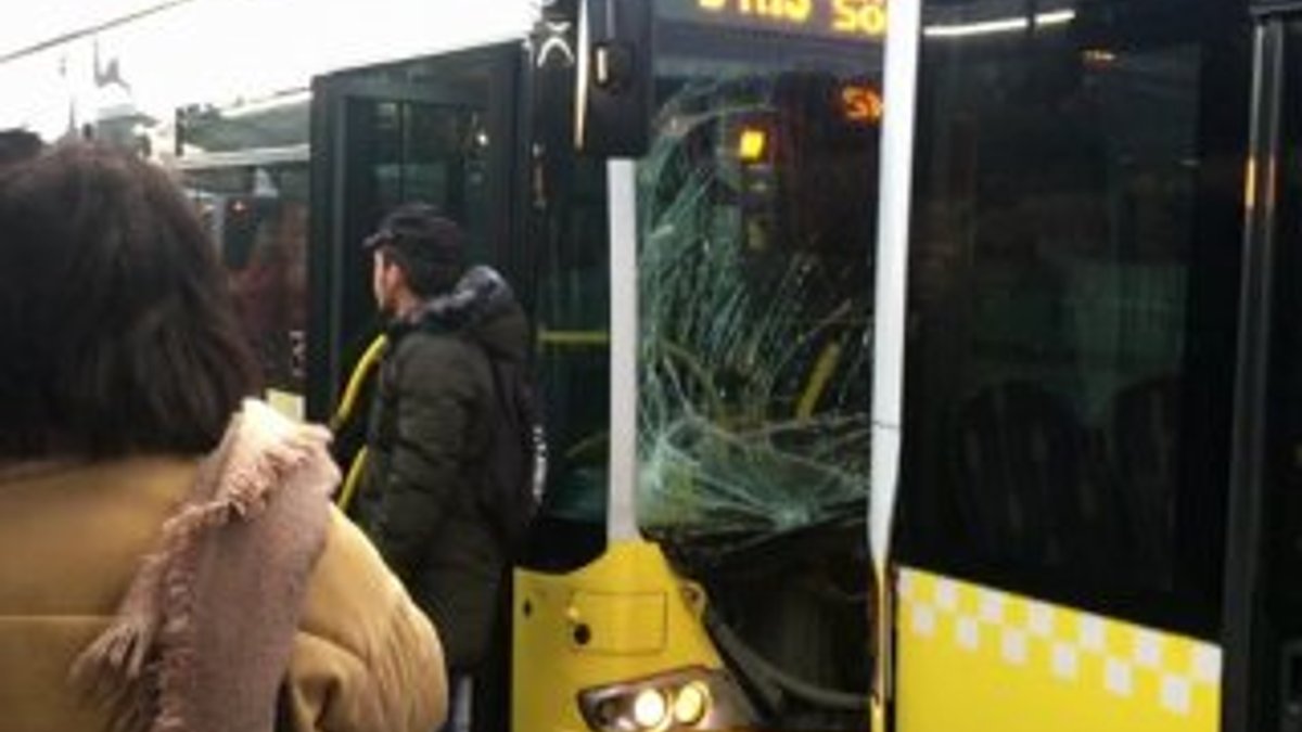 Fikirtepe'de metrobüs kazası